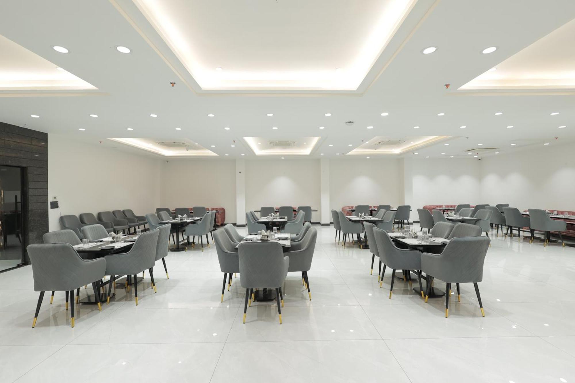 Snj Taj Grand Hotel Agra  Eksteriør billede